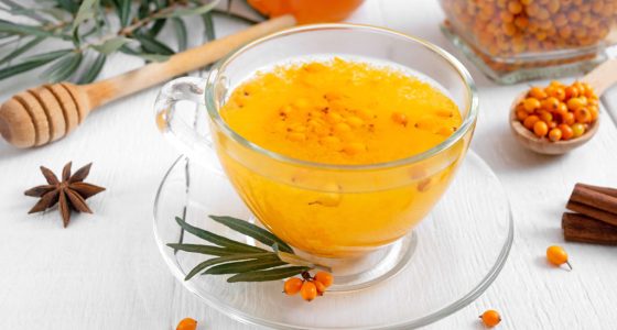 Drinkar-havtorn-honung-te-citron-varm