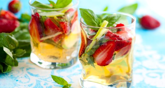 Strawberry,apple,And,Basil,Sangria